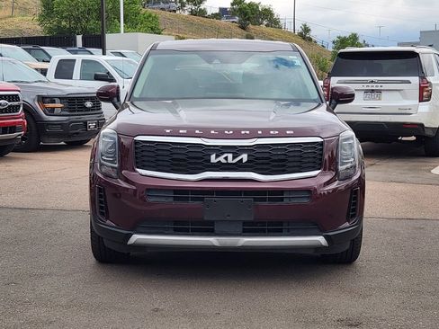 Certified 2022 Kia Telluride LX FWD image 2