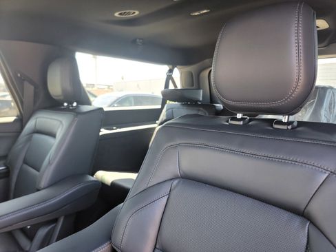 New 2025 Lincoln Navigator L Reserve w/ Jet Appearance Package image 10