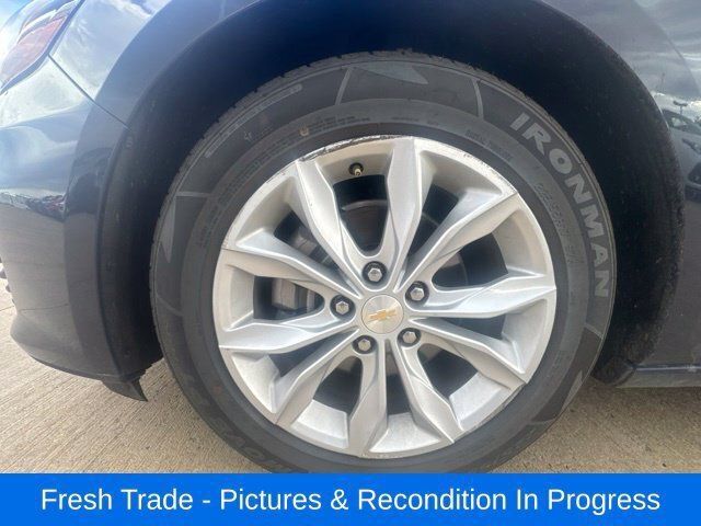 Used 2025 Chevrolet Malibu LT FWD image 10