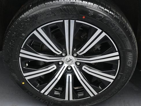 Used 2022 Volvo XC90 T8 Inscription image 36