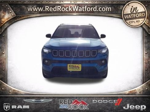 Used 2024 Jeep Compass Latitude AWD/4WD image 3