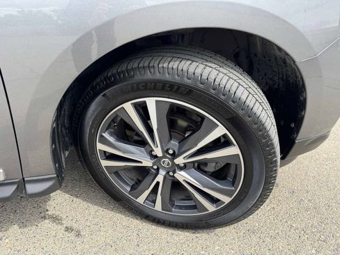 Used 2020 Nissan Pathfinder Platinum image 48