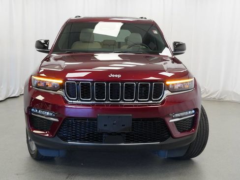 Certified 2025 Jeep Grand Cherokee Limited AWD/4WD image 8