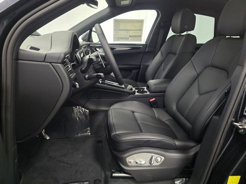 New 2026 Porsche Macan Turbo image 14
