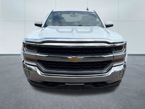 Used 2018 Chevrolet Silverado 1500 LT w/ All Star Edition AWD/4WD image 6