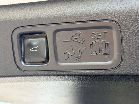 Used 2020 Ford Expedition Max Limited w/ Equipment Group 301A AWD/4WD image 10