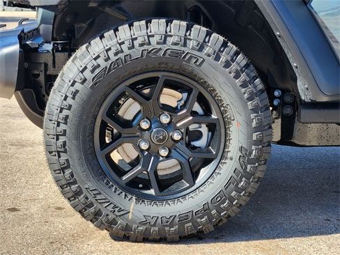 New 2026 Jeep Wrangler Unlimited Sport image 7