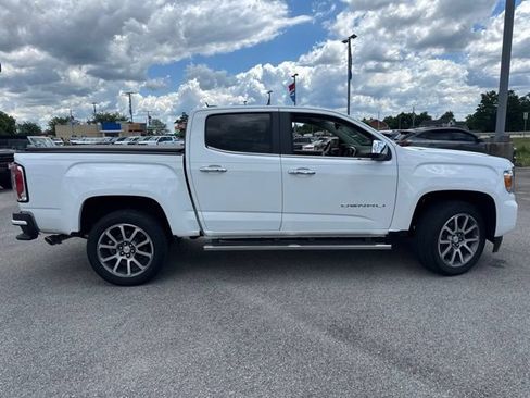 Used 2022 GMC Canyon Denali RWD image 9