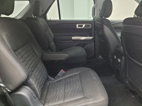 Used 2020 Ford Explorer XLT w/ Comfort Package AWD/4WD image 19