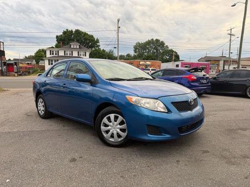 Used 2009 Toyota Corolla LE FWD image 2