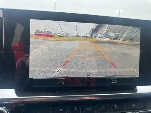 Certified 2023 GMC Sierra 1500 SLT w/ SLT Premium Package image 39