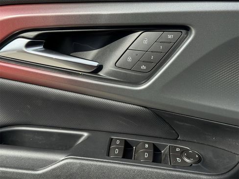 New 2026 Chevrolet Equinox EV RS image 18