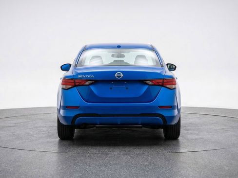 Used 2025 Nissan Sentra SV FWD image 7