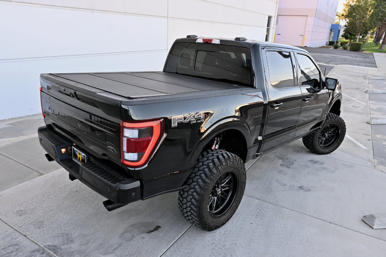 Used 2022 Ford F150 Platinum w/ FX4 Off-Road Package AWD/4WD image 32