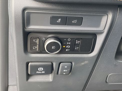 Used 2023 Ford Expedition Platinum AWD/4WD image 20