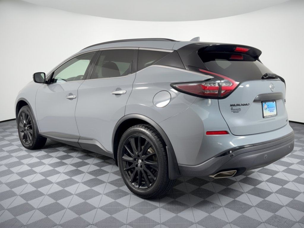 Used 2022 Nissan Murano SV w/ SV Midnight Edition Package FWD image 3