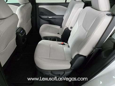 New 2026 Lexus TX 350 AWD image 12