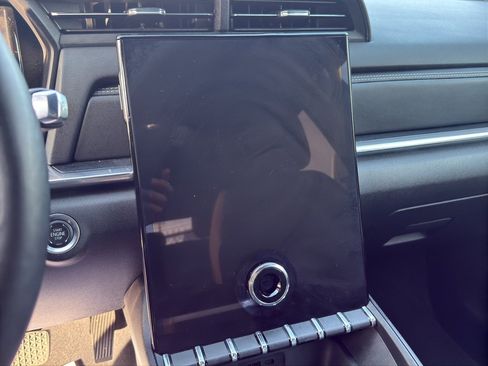 Used 2025 GMC Terrain Elevation image 10