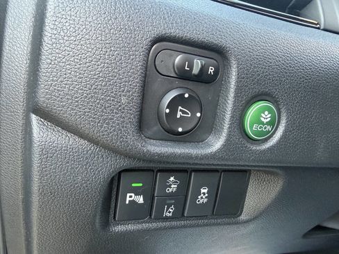 Used 2021 Honda Pilot Touring image 33