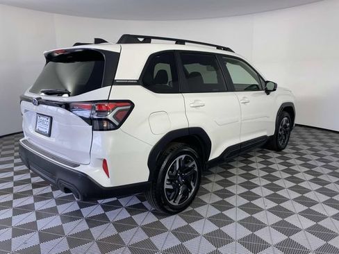 Used 2025 Subaru Forester Limited image 10