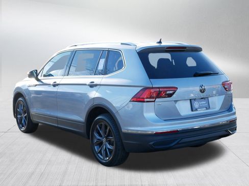 Certified 2022 Volkswagen Tiguan SE image 5