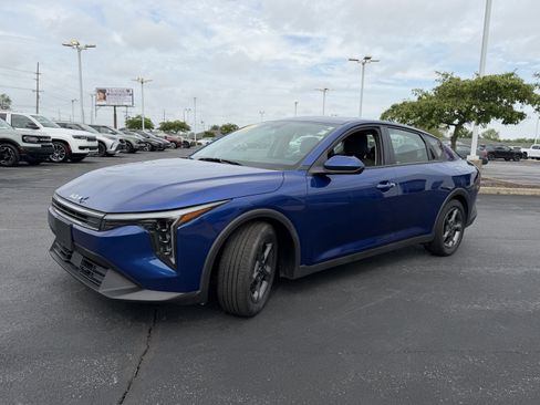 Used 2025 Kia K4 FWD image 3