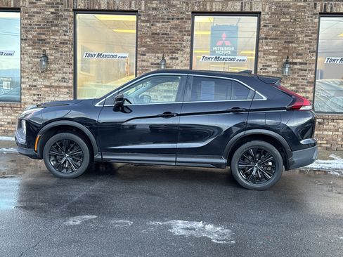 Used 2022 Mitsubishi Eclipse Cross LE image 2