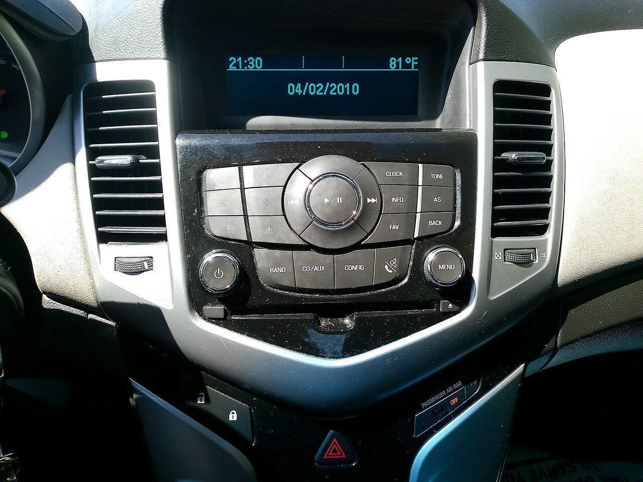 Used 2012 Chevrolet Cruze LS FWD image 27