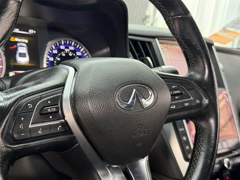 Used 2017 INFINITI Q60 w/ Premium Plus Package 3.0T image 16