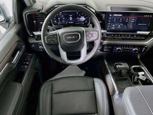 Used 2025 GMC Sierra 1500 SLT w/ SLT Premium Plus Package AWD/4WD image 18