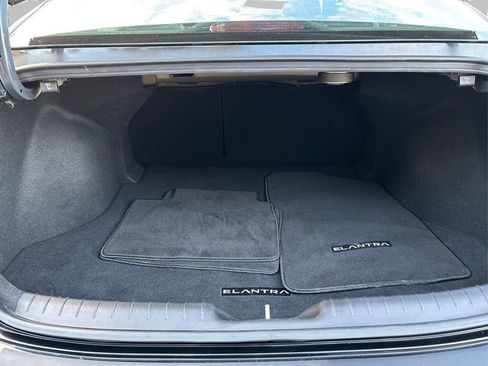 Certified 2023 Hyundai Elantra Limited image 11