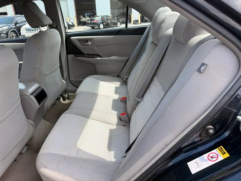 Used 2017 Toyota Camry LE FWD image 20