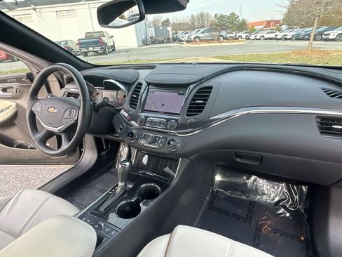 Certified 2017 Chevrolet Impala Premier w/ Enhanced Convenience Package image 31