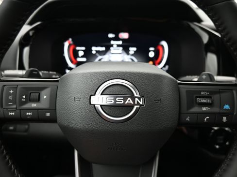 New 2026 Nissan Pathfinder SL FWD image 14