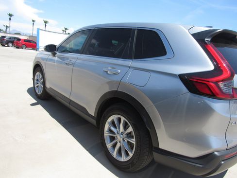 Used 2024 Honda CR-V EX-L image 4