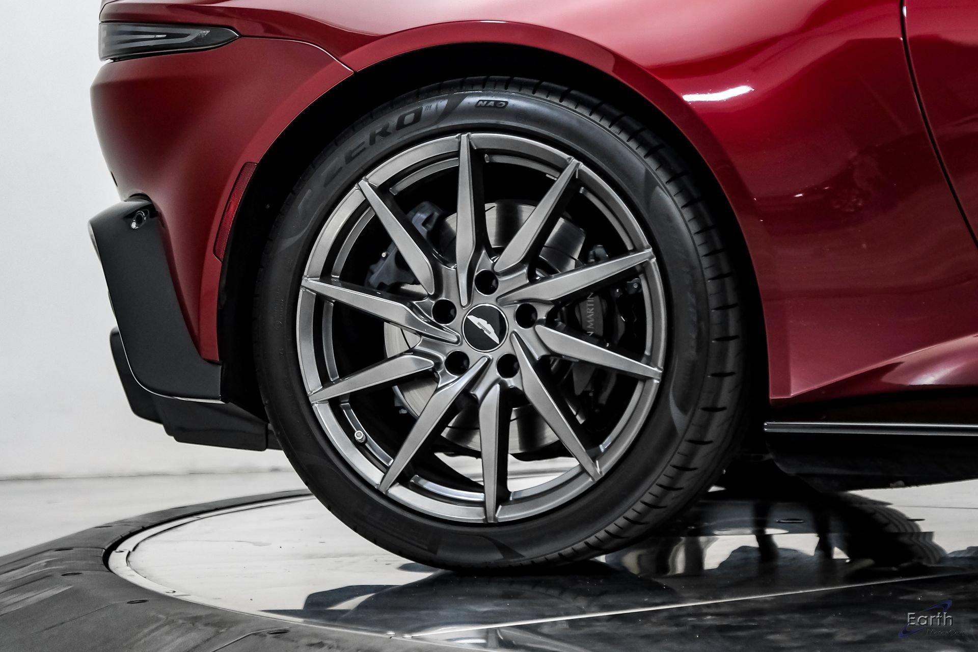Used 2020 Aston Martin V8 Vantage Coupe RWD image 92