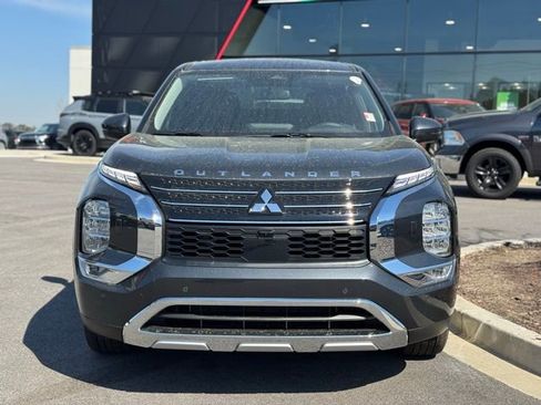 New 2025 Mitsubishi Outlander 4WD Plug-In Hybrid image 7