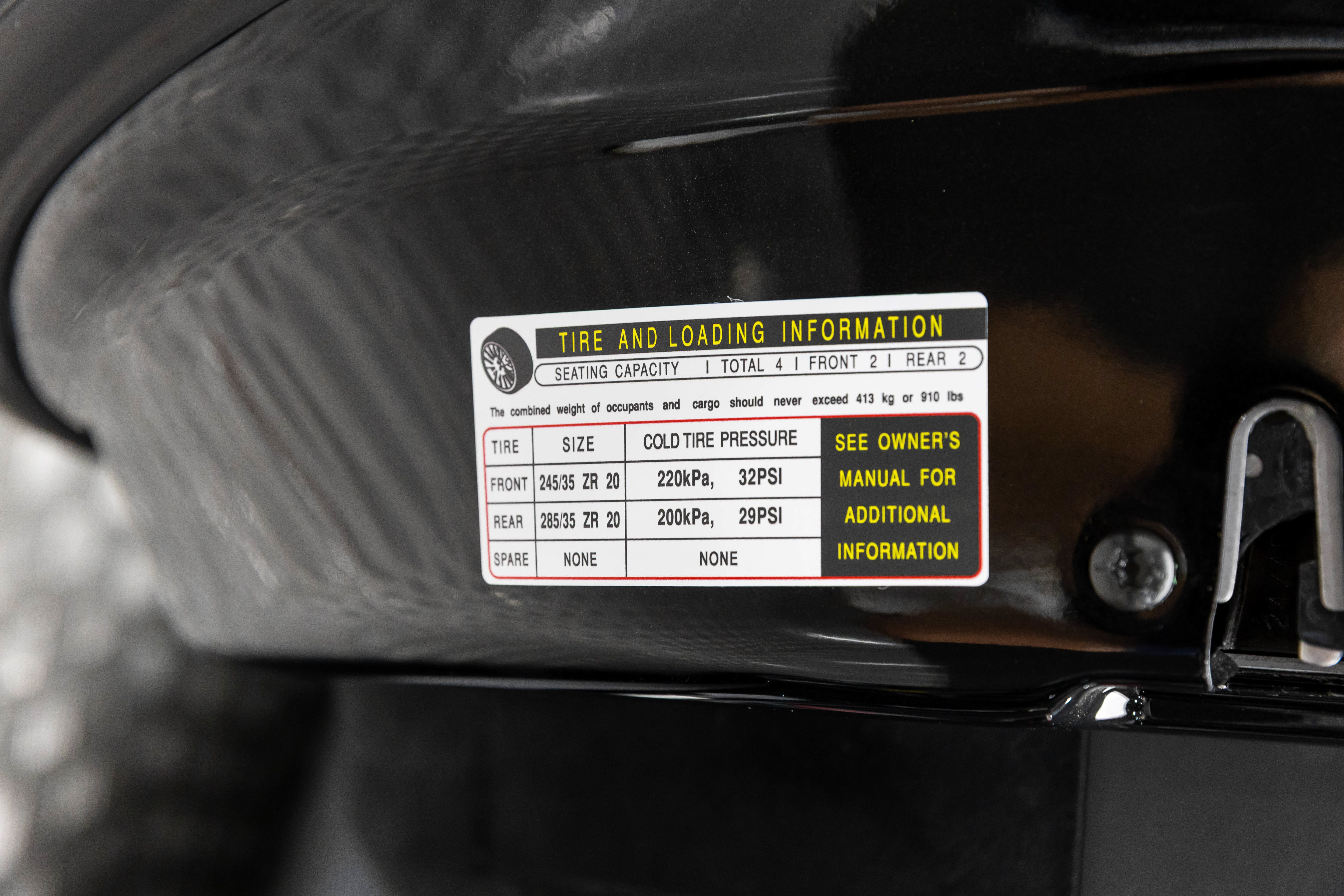 Certified 2025 Ferrari Roma Spider RWD image 50