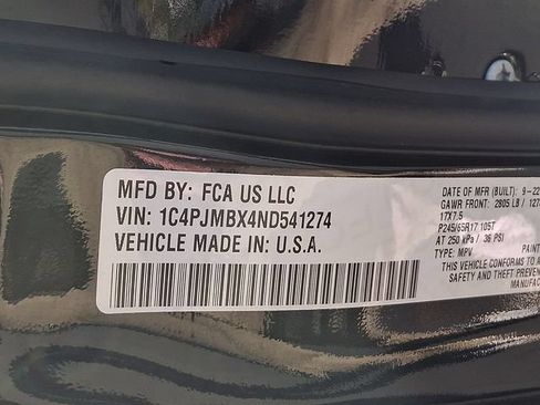 Used 2022 Jeep Cherokee Trailhawk w/ Technology Group B AWD/4WD image 28