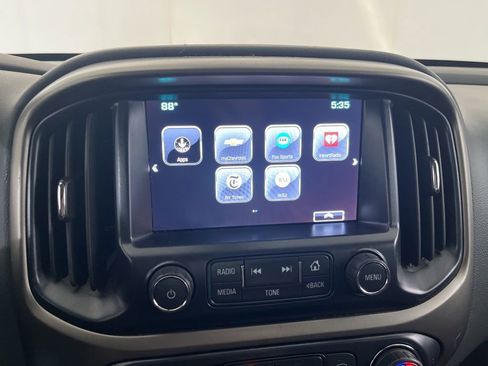 Used 2018 Chevrolet Colorado Z71 AWD/4WD image 54