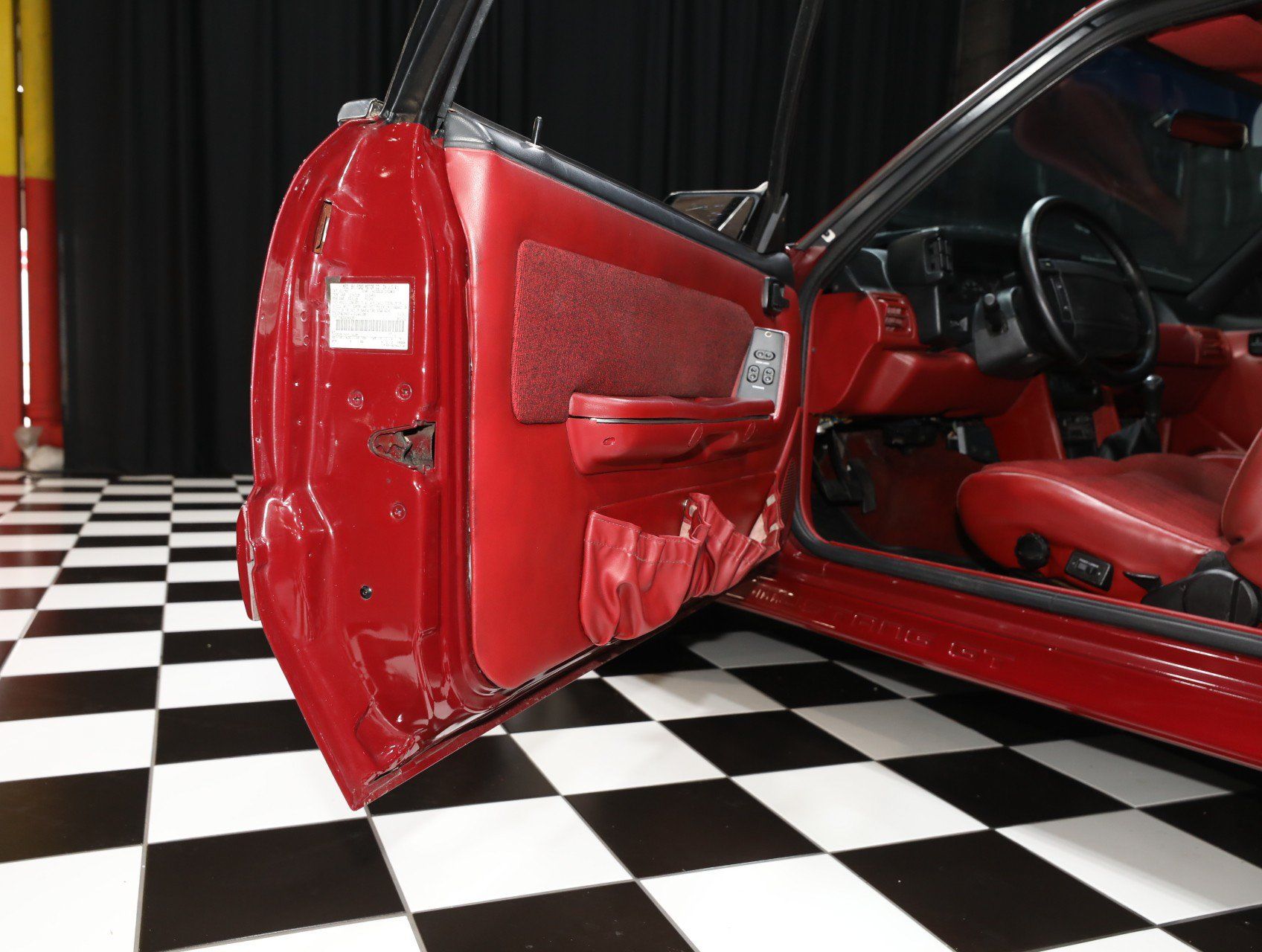 Used 1990 Ford Mustang GT RWD image 49