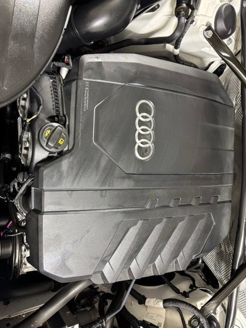 Used 2022 Audi Q5 2.0T Premium w/ Convenience Package AWD/4WD image 23