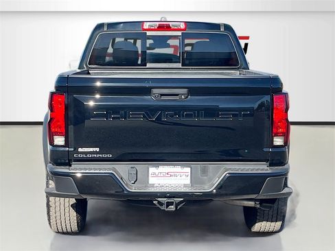 Used 2024 Chevrolet Colorado Trail Boss w/ Advanced Trailering Package image 6