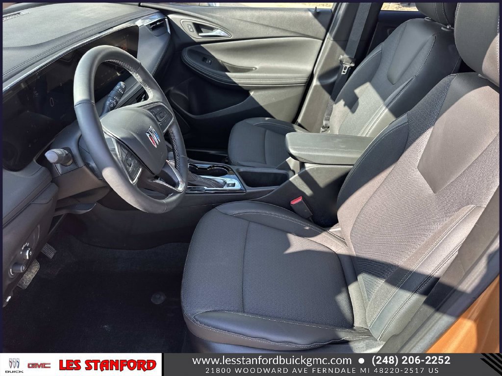 Certified 2024 Buick Encore GX Preferred w/ Comfort Package FWD image 20