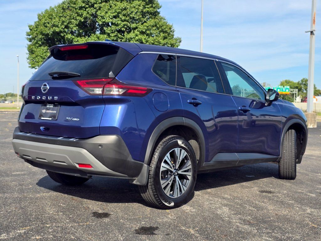 Used 2021 Nissan Rogue SV AWD/4WD image 13