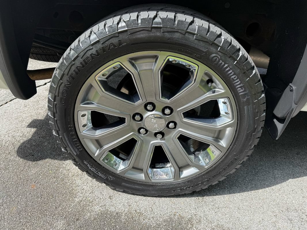 Used 2018 GMC Sierra 1500 Denali w/ Denali Ultimate Package AWD/4WD image 11