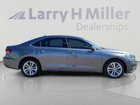Used 2020 Volkswagen Passat 2.0T SE FWD image 6