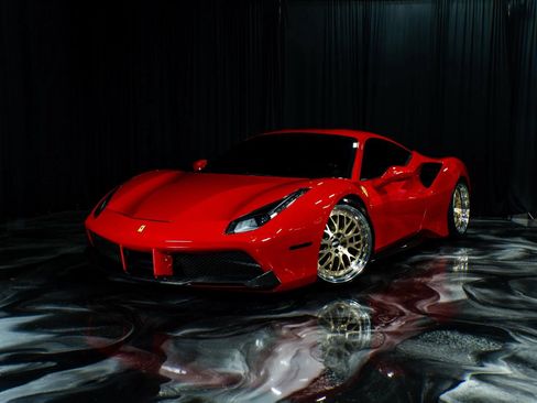 Used 2016 Ferrari 488 GTB RWD image 14