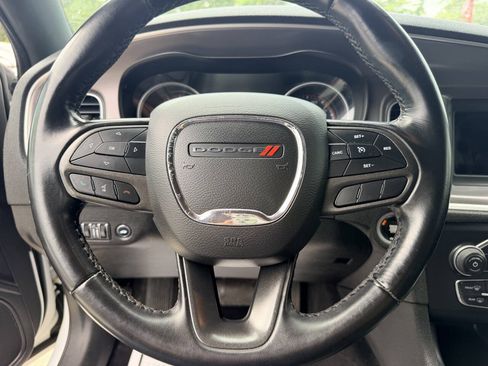 Used 2022 Dodge Charger SXT RWD image 31