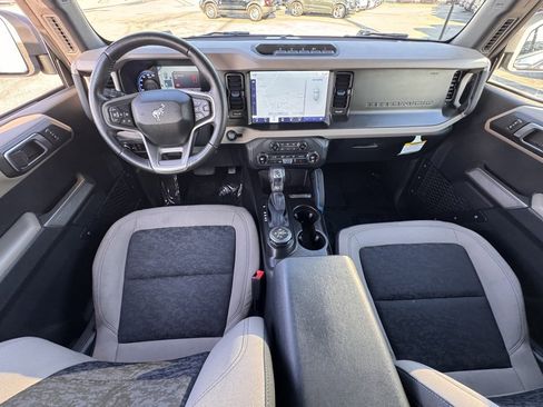 Certified 2023 Ford Bronco Wildtrak image 27